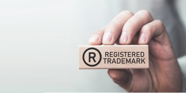 Badanie zdolności rejestracyjnej znaku towarowego – kluczowy krok przed zgłoszeniem
